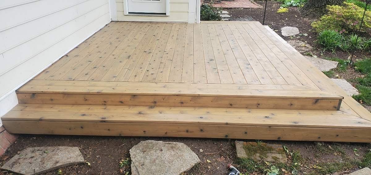 deck-staining-lexington