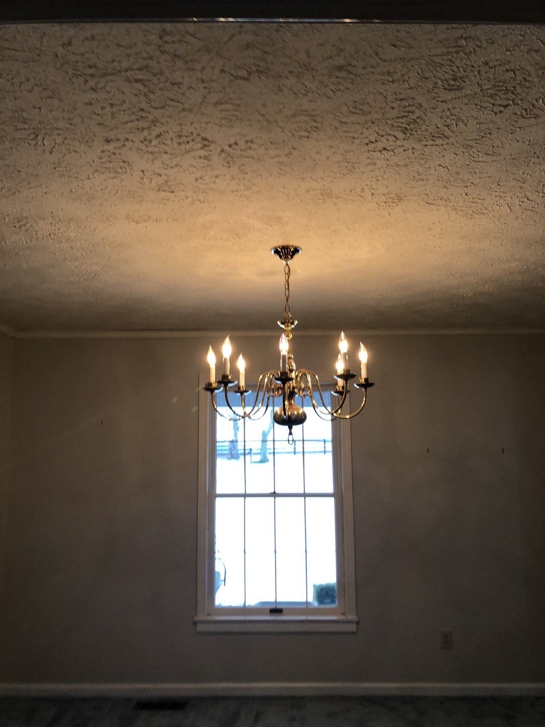 Popcorn-ceiling-removal